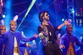 Veronica Verdecia Adli Kullanicinin Shah Rukh Khan Love Iis Panosundaki Pin