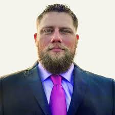 Sam Schlinger's Instagram, Twitter & Facebook