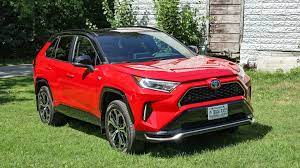 There is the 2.5k msrp difference. 2021 Toyota Rav4 Prime First Drive Expert Reviews Autotrader Ca