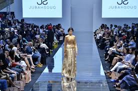 This week from august 8 to 12, 2018, the fashion week is in full swing in kuala lumpur. Gallery Day 3 Kl Fashion Week 2017 Jubahsouq Youme Hunny Aria The Label A Jane Twenty3 And Air Asia Runway Ready Designer Search 2017 Lifestyle Asia Kuala Lumpur