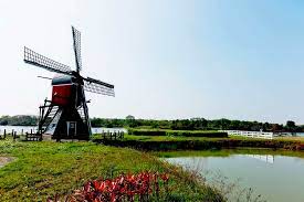 羊角村 (giethoorn) 位於荷蘭上艾瑟爾省 (overijssel) 境內，是荷蘭最富盛名的觀光景點，又有「北方威尼斯」的美譽。雖然村莊地處偏遠，但每年前往荷蘭的遊客都一定會把羊角村排入行程之中。 å¾·å…ƒåŸ¤è·è˜­æ' å°å—æ—…éŠç¶²
