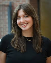 Emma Dooley's Instagram, Twitter & Facebook