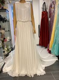 Brautkleider └ hochzeit & besondere anlässe └ spezielle anlässe └ kleidung & accessoires alle kategorien antiquitäten. Brautmode Und Abendmode Von Sunnyf De In Bremen Rania Exklusives Brautkleid 30er Jahre Stil Stabchenperlen Und Rock Mit Schleppe Aus Seide Von Pronovias