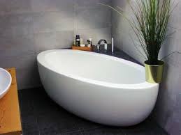 Diese wirken immer stilvoll und strahlen eine gewisse eleganz aus. 15 Freistehende Badewanne Ideen Badewanne Freistehende Badewanne Baden