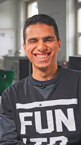 Man nehme einen Plotter, einen Behälter mit Wasser sowie eine Kamera und  schon hat man die Basis für einen spannenden Versuchsaufbau. Masterstudent  Sharif hat sich im Rahmen seiner Projektarbeit im ...