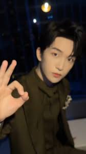 李荣浩好听的声音总是能穿透到你的心坎里~ ·《天赐的声音2》FULL：https://bit.ly/2XC8odq  ·《天赐的声音1》FULL：https://bit.ly/2B19Gqu ·《梦想的声音1&2》FULL：http://bit.ly/2S10uX2  ·《美好的时光》FULL：https://bit.ly/2Zqh1ZL 更多精彩视频快戳这里：https ...