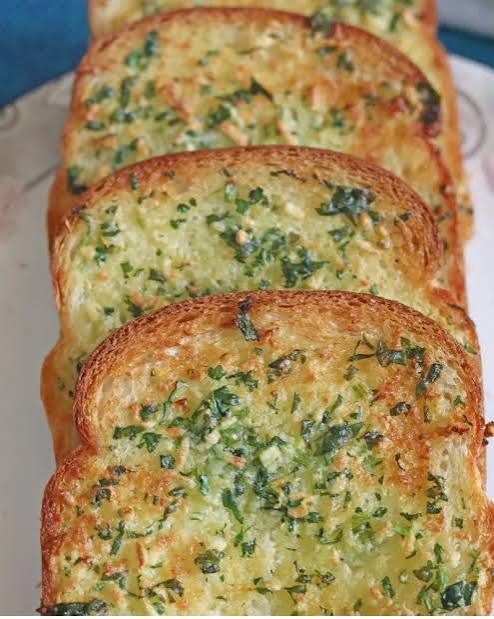 Air Fryer Garlic Bread