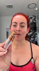 Fácil y cómodo de usar para poder depilar tu cara y cejas sin dolor esta  máquina depiladora recargable y resistente al agua es todo, el link en los  comentarios #depilacion #Recargable #cejas #bigote ...