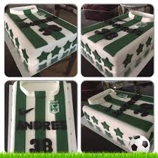 Si te gusta el fútbol y eres apasionado por el verde de la montaña, esta será tu próxima torta. Camiseta Atletico Nacional Torta De Mantequilla De Mani Y Chocolate