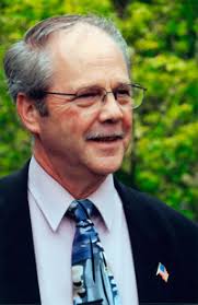 Hurliman faces challenger Phipps in county commissioner race