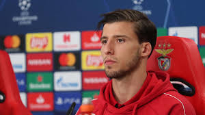 Rúben dias statistics and career statistics, live sofascore ratings, heatmap and goal video highlights may be available on sofascore for some of rúben dias and manchester city matches. Ruben Dias Conferencia Benfica Lyon Liga Campeoes Sl Benfica