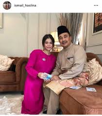 Farah nabilah saipuddin panggilan popular : Farah Nabilah Bertunang Gosip Tempatan Gosip Forum Cari Infonet