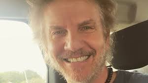 Facundo Arana reaccionó ante la polémica de por qué no lleva a sus hijos al  colegio: "Yo los mido por su sonrisa"