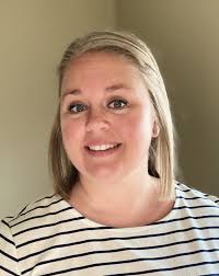 Eileen Schenk's Instagram, Twitter & Facebook