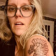 Sara Farrington (@ladyfarrington) • Threads, Say more