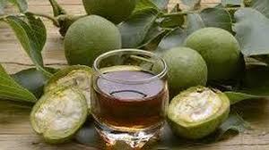 Il nocino liquore amaro e digestivo gradito dopo un lauto pranzo e che preparo. La Cucina Della Nonna Il Nocino E La Notte Di San Giovanni Gazzetta Di Modena Modena