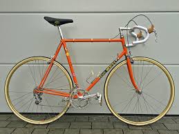 Aus wikipedia, der freien enzyklopädie. Eddy Merckx Corsa Extra Molteni Neoklassiker Aufbau Rennrad News De