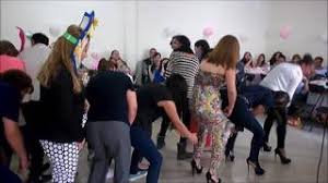 Porque un baby shower sin juegos no babyshower #juegosparababyshower #juegos si te gustan las manualidades que estan 8 juegos divertidos para tu baby shower mixto! Que Juegos Hay En Baby Shower Mixto