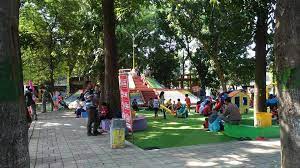 Sarapan sego pecel nang kebon rojo jombang. Rm Kebon Rojo Nganjuk Pujasera Kebon Rojo Taman World Indonesia Jawa Timur Diwek World Indonesia Jawa Timur