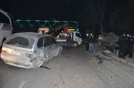 Konya'da bir otomobil bariyerlere çarptı. Konya Da Trafik Kazasi 1 Olu 2 Yarali Son Dakika Haberleri