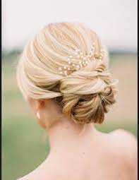 30 Idees Coiffure De Mariage Sur Pinterest Idees De Coiffures Chignon Bas Mariage Coiffure Mariage