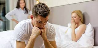 Maka dari itu jangan menjadikannya sebagai pertanda yang. 11 Tanda Suami Anda Selingkuh Dan Alasannya Amati Bun Theasianparent Indonesia