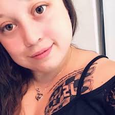 Savannah drew an angel wing tattoo for her cousin