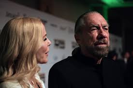 Ron Valderrama Ronatringside