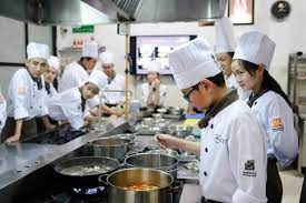 Icymi Chinese Chef Caught On Video Spitting Into A Dish At Restaurant Video World Culinary Techniques Healthy Meals To Cook Cooking Courses