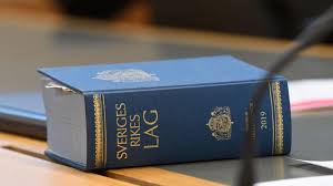 Förtal, förtalare, anklagelse, avslöjning, försämring, illvilja, misslyckande, offentliggörande. Kvinna Doms For Grovt Fortal Av Partikamrat Svd