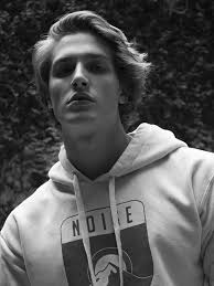 Felipe Moran By Ari Mendes Vanity Teen 虚荣青年 Lifestyle & New Faces Magazine