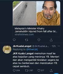 Arti dari peribahasa sudah terantuk baru tengadah adalah baru teringat atau tersadar ketika telah terjadi; Sudah Terhantuk Baru Amir Khusyairi Mohamad Tanusi Facebook