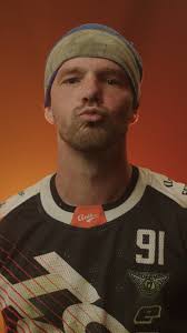 Found a legend in the wild! Corey Field just acts grumpy but he's a teddy  bear. thundercoreyj_ #propaintball #paintballnerd