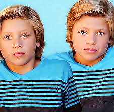 Kristopher and Jason Simmons (@kristopherandjasonsimmons) • Instagram  photos and videos