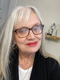 Hello, my name is Michele & I'm glad to be here. 🙏🏾