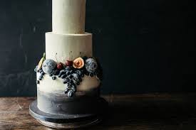 Kuchen, torten und vieles mehr einfach online bestellen und mit unserem lieferservice zum wunschtermin in berlin liefern lassen. Hochzeitstorten In Berlin Verliebt Verlobt Vernascht