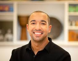 Timothy Totten's Instagram, Twitter & Facebook