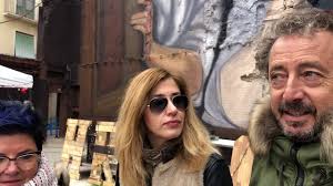 Gran respuesta vecinal a la inauguración del nuevo espacio cultural de la  calle Joaquín Costa de Barbastro