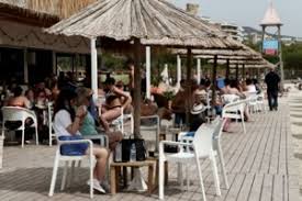 Χαίρομαι για τις δράσεις που πραγματοποίησε το κέντρο ελληνικής. Iwannhs Kazazhs Sokarei O Apagxonismos Ka8hghth Toy Ap8 Emoiaze Na Ellada Eidhseis