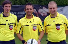 Alle aktuellen infos und spielstände zur bundesliga. Das Verdienen Unsere Schiedsrichter News Fanreport Com Amateurfussball In Osterreich