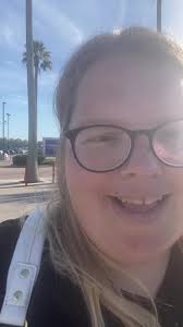 Stephanie Windon (@stefflyn13)