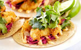 Añadimos el medio kilo de tomates, ya pelados y troceados y subimos la potencia del fuego. Tacos De Pescado Y Camarones Estilo Ensenada Cocinadelirante