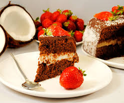 Torta al cioccolato con mascarpone e caramello mou per il mio compleanno! Torta Al Cacao Con Crema Al Cocco E Copertura Al Cioccolato Fondente E Fragole Molino Chiavazza