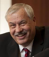 Tami Ewing's Instagram, Twitter & Facebook