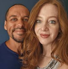 Building planters with circular saw and deck screws for gardening