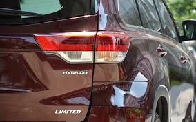 Used 2020 toyota highlander xle. 2017 Toyota Highlander Hybrid Checks All The Boxes The Car Guide