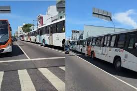 Sindicalista ‘manda’ paralisar ônibus do transporte público em Manaus
