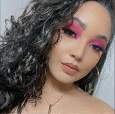 Debra Summerlin's Instagram, Twitter & Facebook