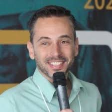 Carlos Mello Junior (@carlosmellojr)