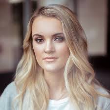 Lauren Blakemore's Instagram, Twitter & Facebook